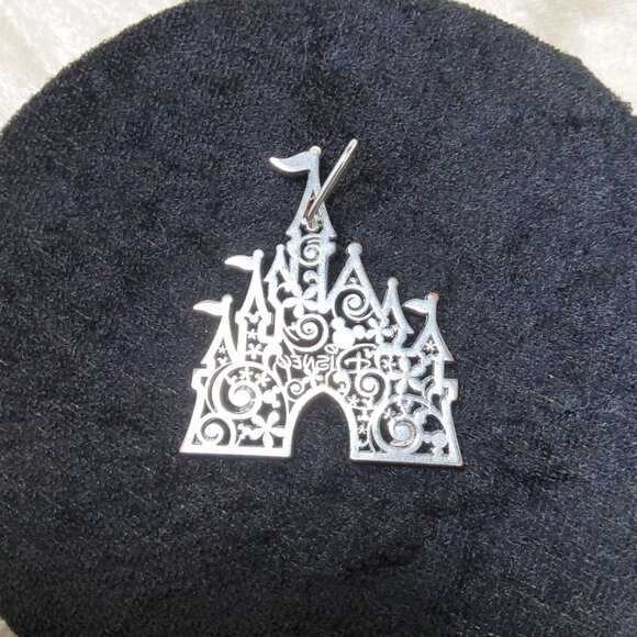 Disneyland Castle Silhouette Metal Keychain Silver Disney Collectible - Picture 3 of 4